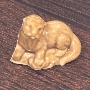 Wade Whimsies England Porcelain Figurine Otter Vintage